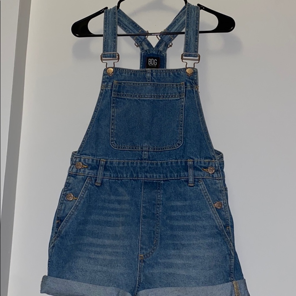 Adorable blue denim Urban Outfitters overalls!